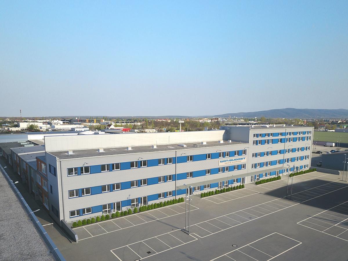 Winbudget "Bed&Breakfast" Wiener Neustadt Exterior foto